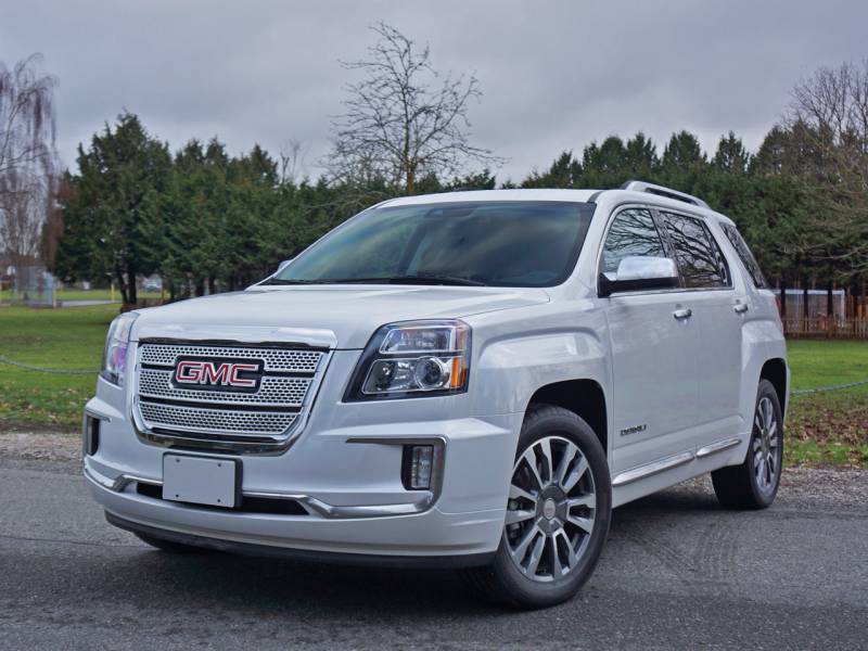Comparison GMC Terrain Denali 2016 vs GMC Acadia Denali 2016